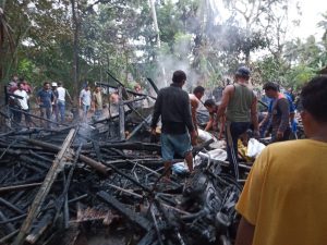 Akibat Konsleting Listrik dari mejicom (alat penanak nasi),Rumah Janda Tua di Desa Bejod Ludes Terbakar