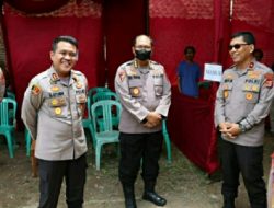 Kapolres Lebak dampingi Wakapolda Banten Cek Pelaksanaan Pilkades di TPS Desa Cikatapis