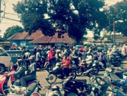 Penyaluran BLT BBM APBD II Lebak Disalurkan Melalui Bank bjb di Kantor Kecamatan Malingping, Semrawut