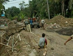 Amburadulnya Proyek D.I Cikoncang dengan masa Kontrak Habis. Kades Ketapang pun angkat bicara