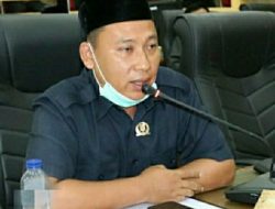 Anggota DPRD Lebak menyoroti Serius Oknum Kepsek Rangkap Jabatan Jadi Ketua PPS