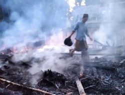 Sijago Merah menghanguskan Empat Rumah di Desa Barunai Kec Cihara