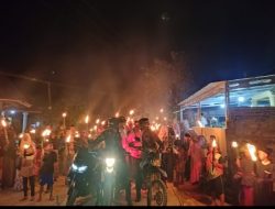 Sambut Tahun Baru Islam 1445 H Antusias Warga Desa Kapunduhan Pawai Obor dan Istighosah