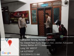 Personil Polsek Jawilan Melaksanakan Pengamanan Surat Suara di PPK Jawilan