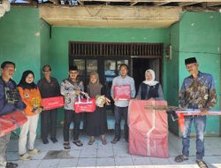 Anggota DPRD Lebak Bersama Lumbung Sosial Kecamatan Banjarsari Salurkan Bantuan bagi Korban Bencana
