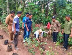 Karang Taruna DESA Wanasalam Tanam Pohon Durian, sebagai wujud nyata kepedulian terhadap Lingkungan
