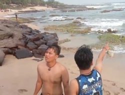 Dua Wisatawan Terseret Ombak di Pantai Pasput Satu Hilang, Pencarian Masih Berlanjut