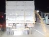 Jalan Licin Akibat Air Deras dari Bak Truk Pasir Basah Bahayakan Pengendara