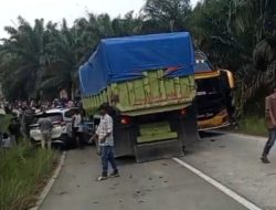 Tabrakan Beruntun di Jalan Saketi–Malingping, Tronton Diduga Rem Blong