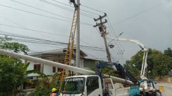 Respon Cepat, PLN ULP Malingping Ganti Tiang Miring di Desa Kerta Banjarsari